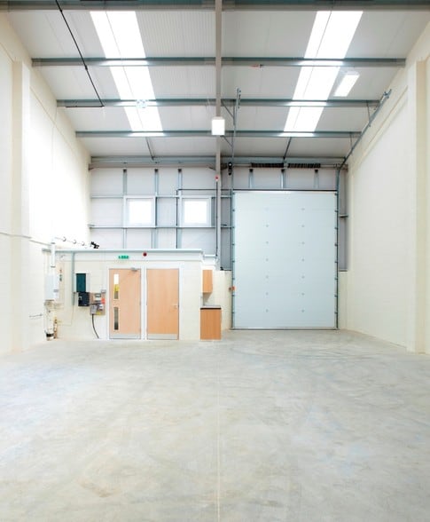 Eastern Ave, Dunstable à louer - Photo intérieure – Image 3 sur 22