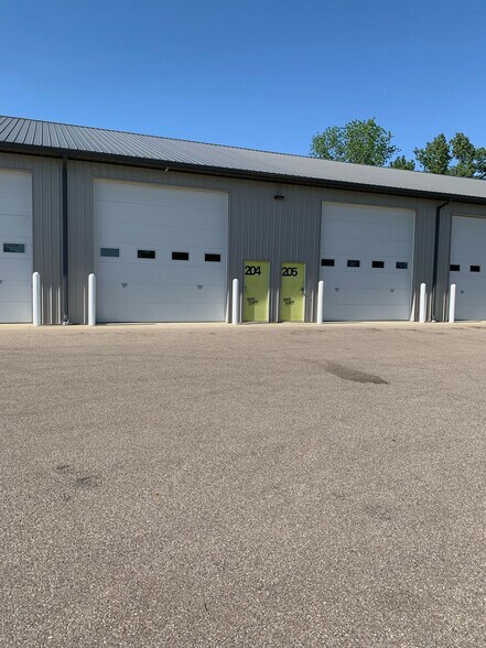 4389 N Long Rd, Columbus, IN à louer - Photo de l’immeuble – Image 2 sur 5