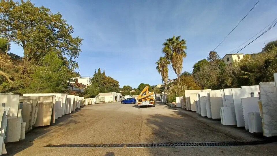 Terrain dans Nice à louer - Photo de l’immeuble – Image 3 sur 4