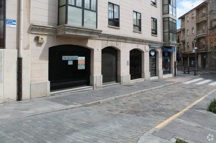 Local commercial dans Ávila, Ávila à louer Photo intérieure– Image 1 sur 11