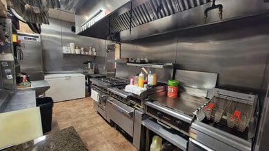 1346 N Church St, Hazle Township, PA à vendre Photo intérieure– Image 1 sur 7