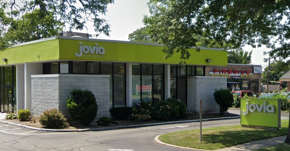 525 Old Country Rd, Plainview, NY à vendre - Photo de l’immeuble – Image 1 sur 3