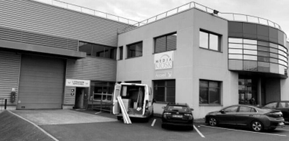 Bureau dans Gennevilliers à louer - Photo de l’immeuble – Image 2 sur 7