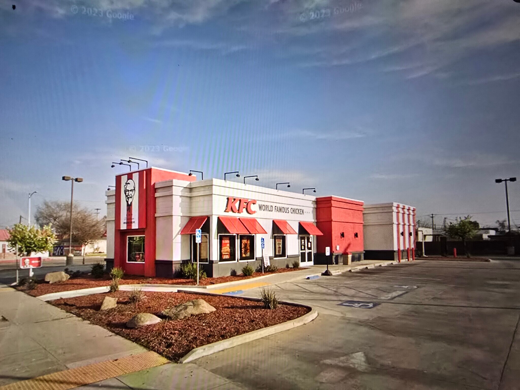 812 Cecil Ave, Delano, CA à vendre Photo principale– Image 1 sur 3