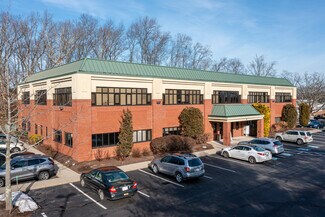 Plus de détails pour 1351 S County Trl, East Greenwich, RI - Bureau/Médical à louer