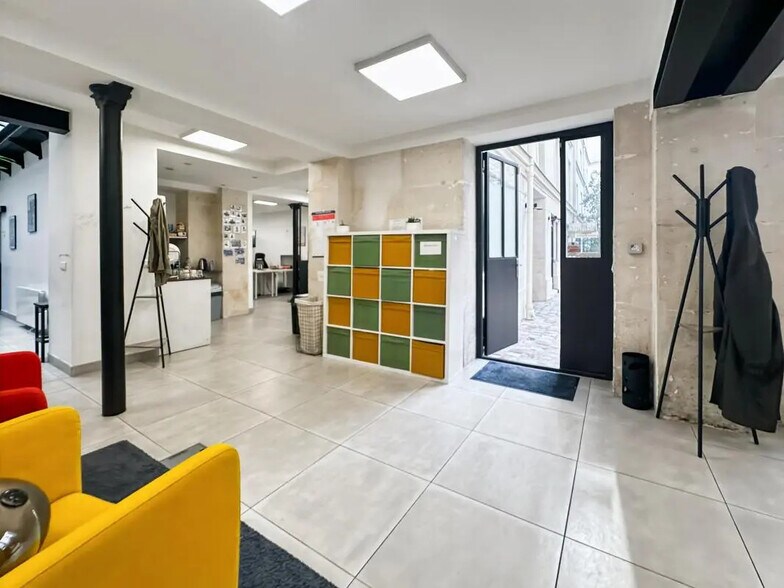 Bureau dans Paris à louer - Photo de l’immeuble – Image 2 sur 9