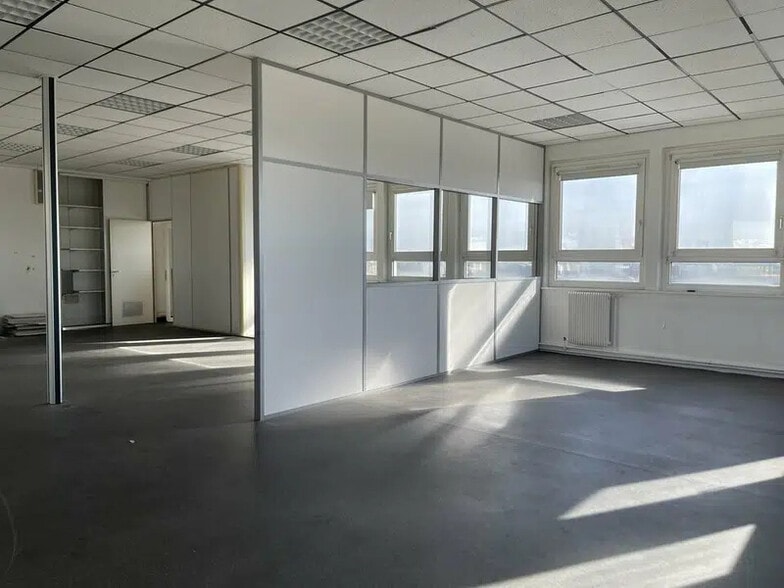 Bureau dans Le Havre à louer - Photo intérieure – Image 3 sur 6
