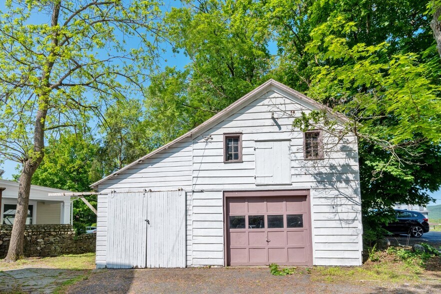 17 S Chestnut St, New Paltz, NY à vendre - Photo de l’immeuble – Image 3 sur 16