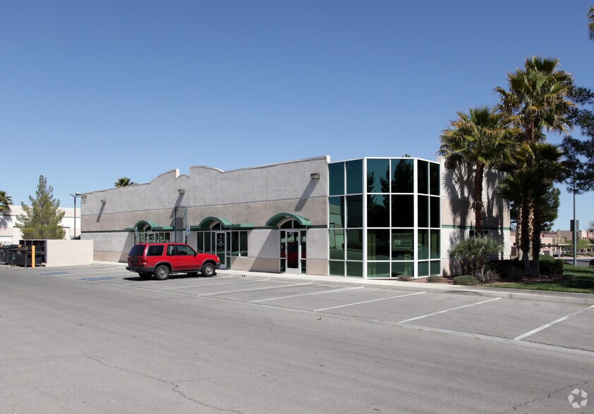 6285 S McLeod Dr, Las Vegas, NV à louer - Photo de l’immeuble – Image 3 sur 4