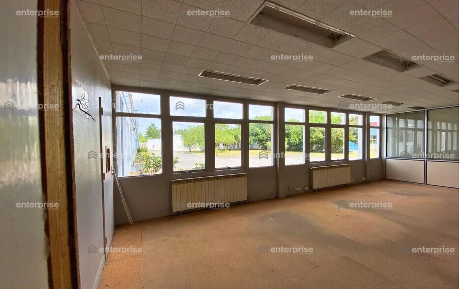 Local d'activités dans Compiègne à vendre - Photo intérieure – Image 3 sur 6