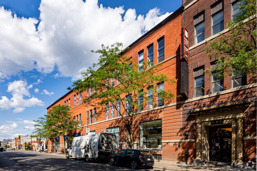 364-424 Rue Guy E, Montréal, QC à louer - Photo de l’immeuble – Image 2 sur 13