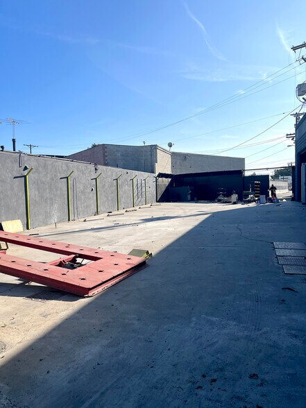 6144-6148 Venice Blvd, Los Angeles, CA à louer - Photo de l’immeuble – Image 3 sur 9