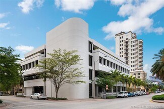Plus de détails pour 1701 Ponce De Leon Blvd, Coral Gables, FL - Bureau à louer