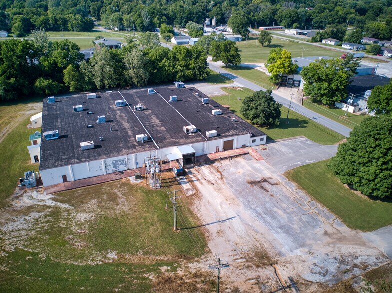1100 County Farm Rd, Cassville, MO à louer - Photo de l’immeuble – Image 2 sur 6