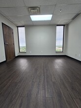 5350 S Western Ave, Oklahoma City, OK à louer Photo de l’immeuble– Image 2 sur 2