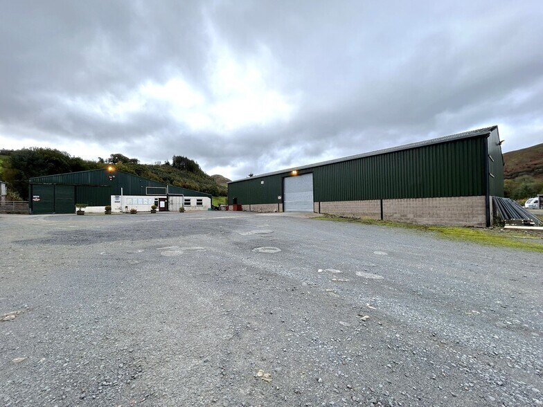 Camling, Thornhill à louer - Photo de l’immeuble – Image 1 sur 10