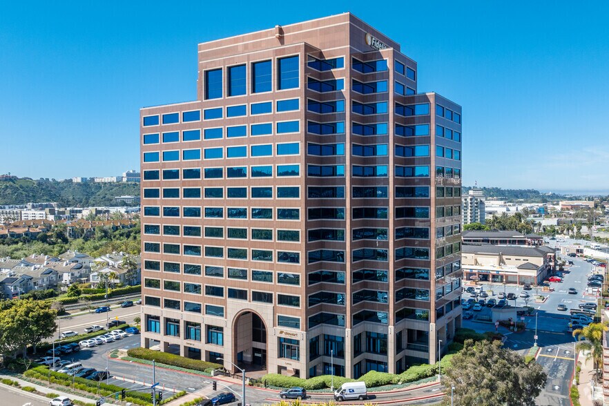 7676 Hazard Center Dr, San Diego, CA à louer - Photo de l’immeuble – Image 1 sur 6