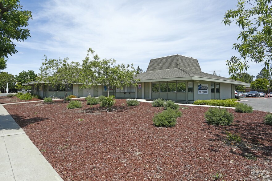 6104-6146 Camino Verde Dr, San Jose, CA à louer - Photo de l’immeuble – Image 2 sur 7