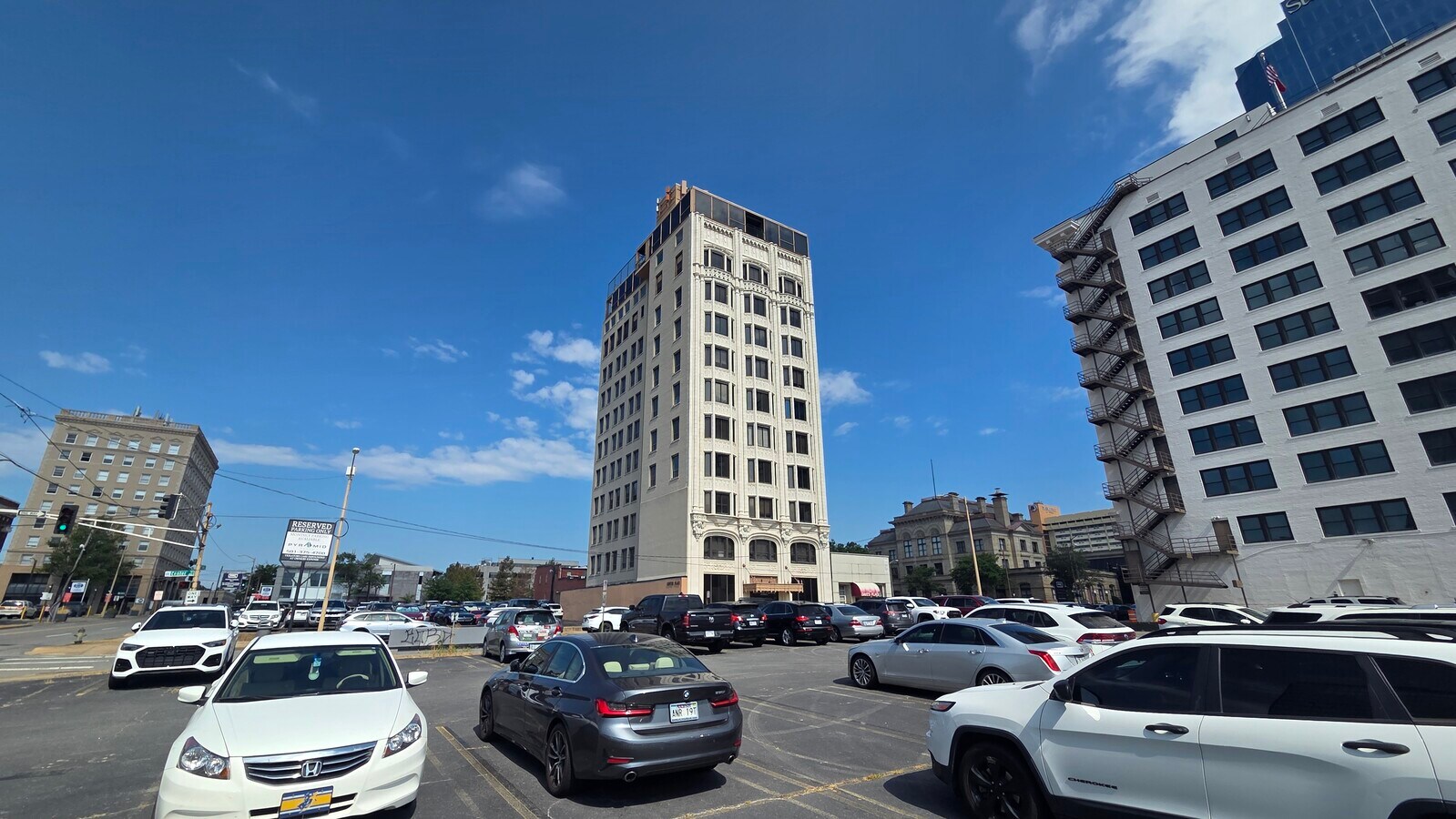 212 Center St, Little Rock, AR 72201 - Lot 5th Floor - - Photo intérieure - Image 2 of 9