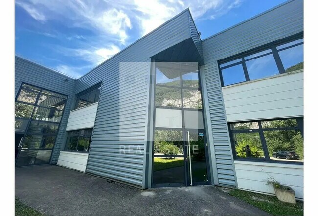 Plus de détails pour Différents types d’espaces à louer