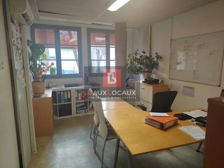 Bureau dans Salon-de-Provence à louer - Photo intérieure – Image 1 sur 5