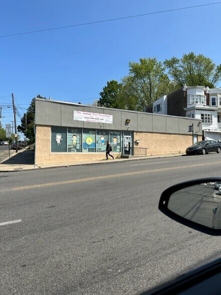 401 Chester Pike, Darby, PA à vendre - Photo principale – Image 1 sur 9