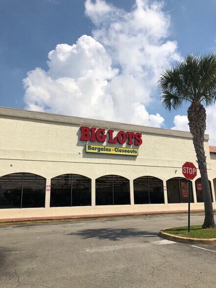 4617 Lake Worth Rd, Lake Worth, FL à louer - Photo principale – Image 1 sur 8