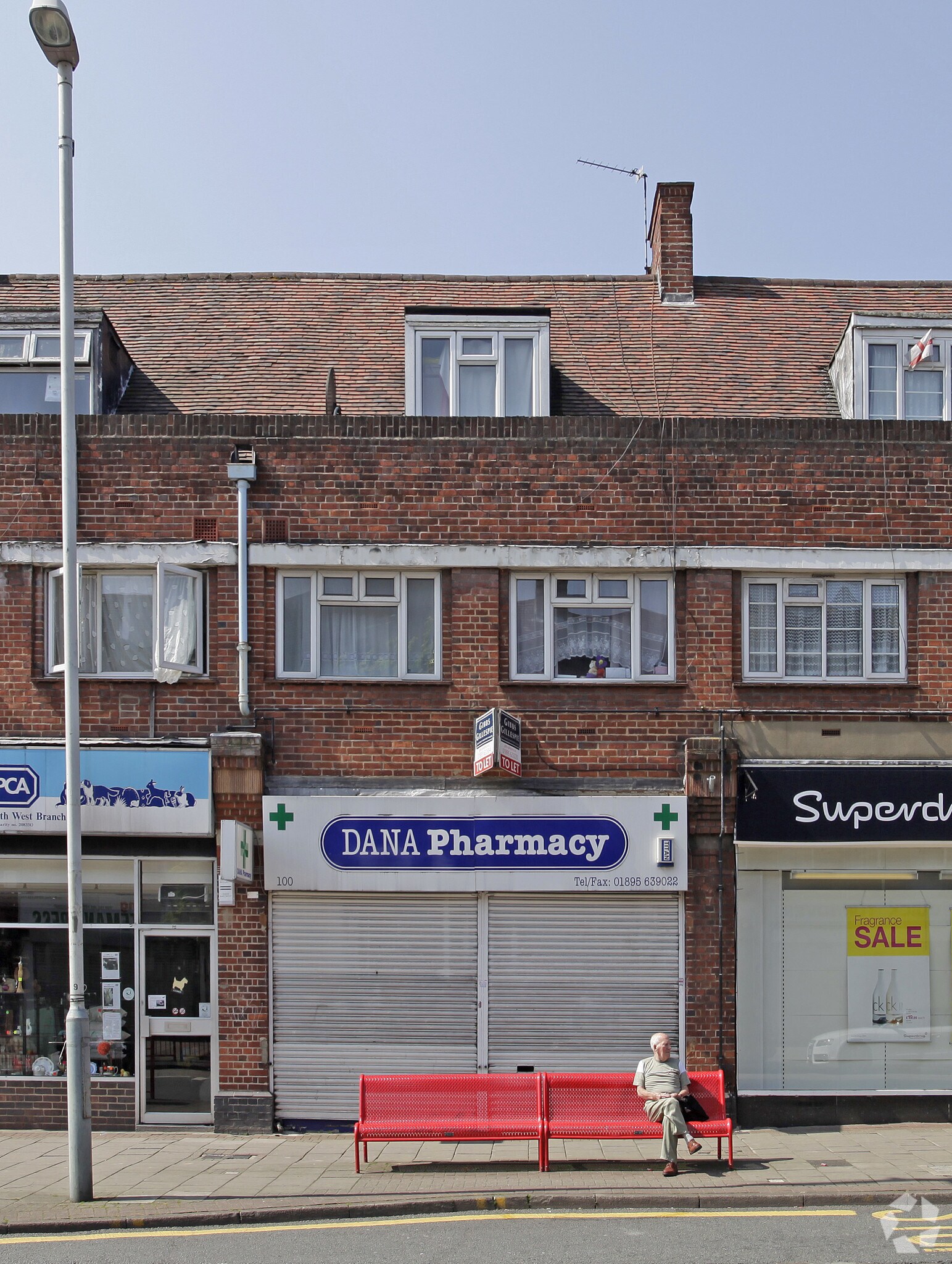 100 Victoria Rd, Ruislip à louer Photo principale– Image 1 sur 2