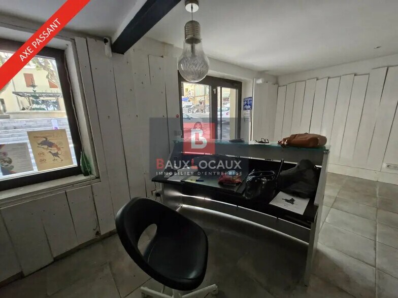 25 Rue Victor Hugo, Velaux à louer - Photo de l’immeuble – Image 3 sur 3