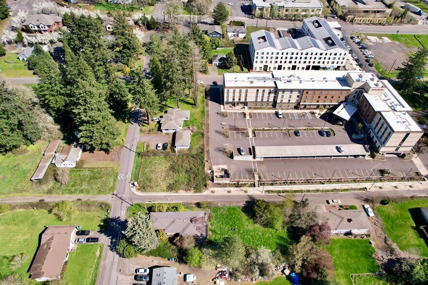 7010 SW Baylor St, Tigard, OR à vendre - Photo de l’immeuble – Image 2 sur 10