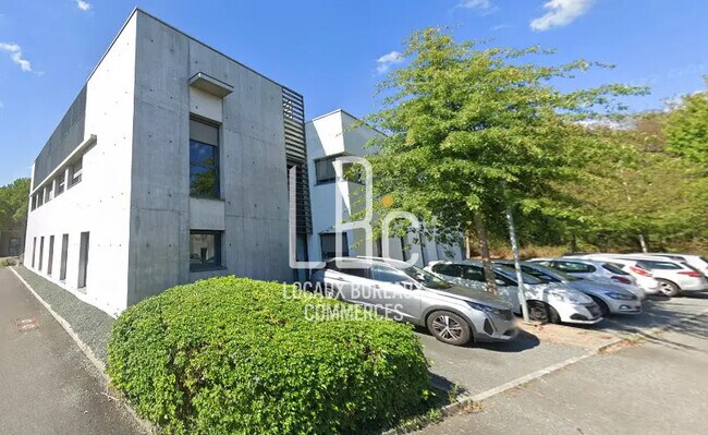 Plus de détails pour Bureau à vendre