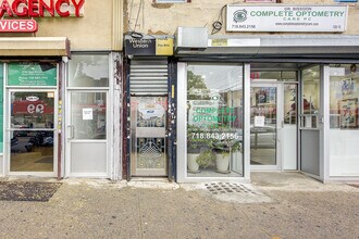12015 Liberty Ave, South Richmond Hill, NY à louer Photo de l’immeuble– Image 1 sur 22
