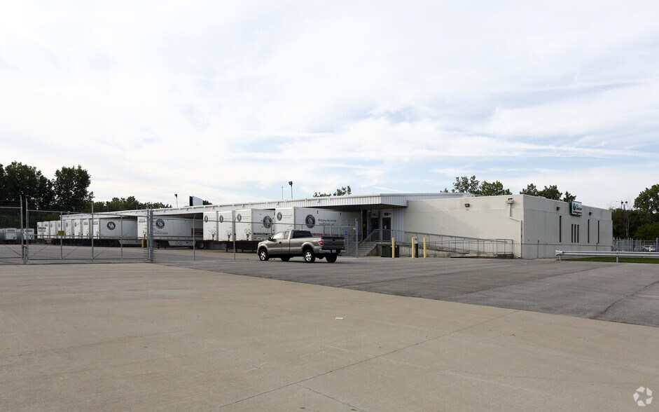 5950 Stickney Ave, Toledo, OH à vendre - Photo de l’immeuble – Image 3 sur 4