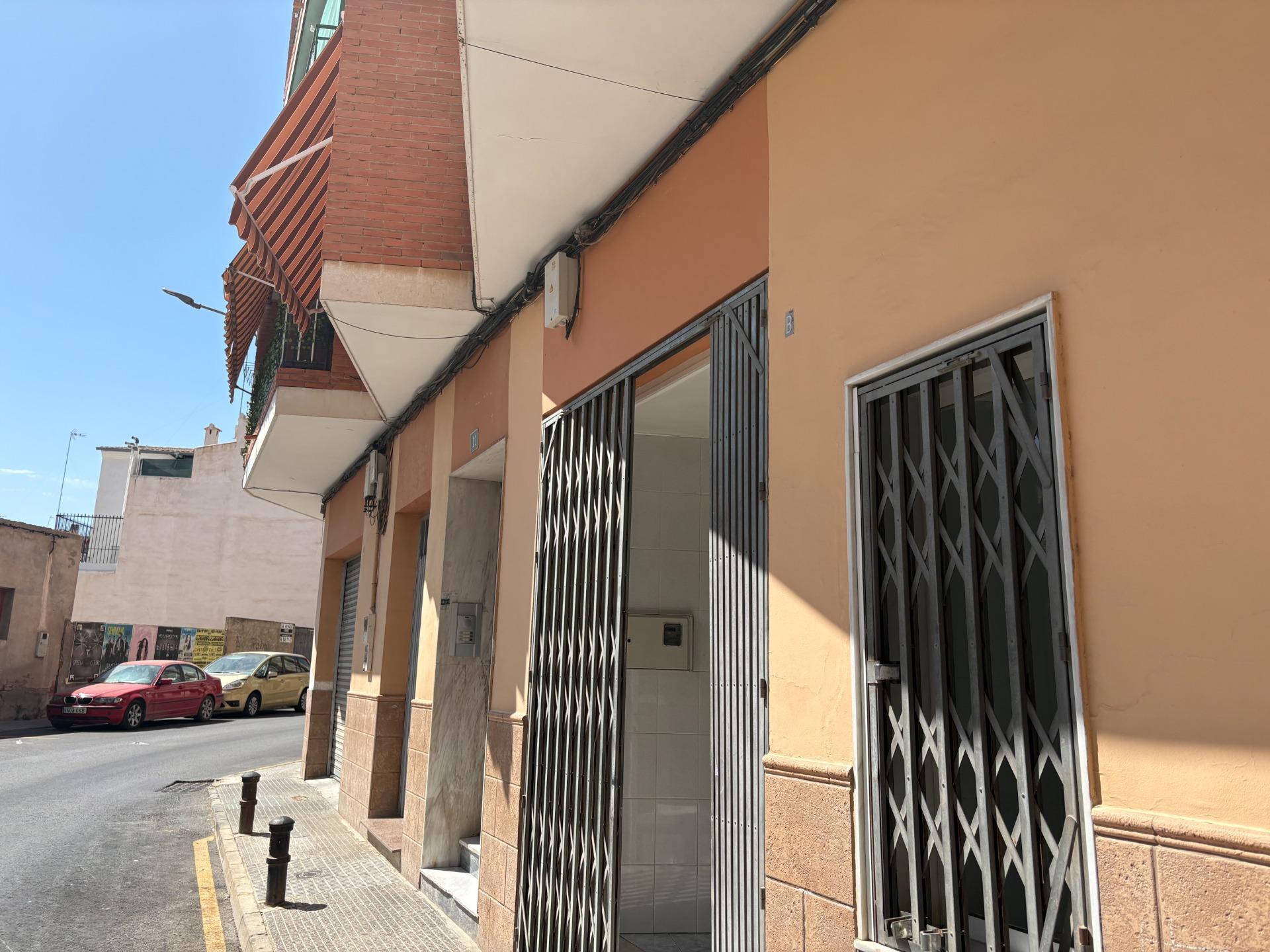 Immeuble residentiel dans Albatera, Alicante à vendre Photo de l’immeuble– Image 1 sur 4