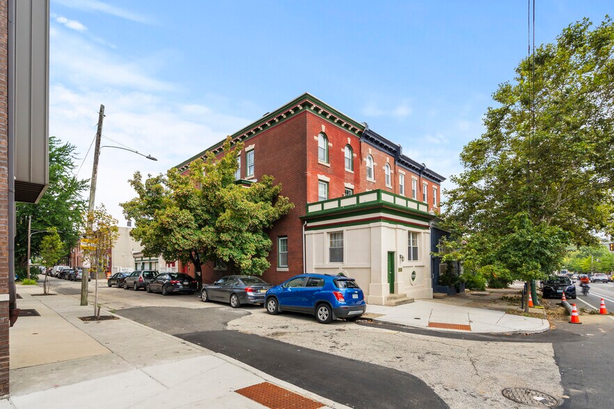 4617 Woodland Ave, Philadelphia, PA à vendre - Photo de l’immeuble – Image 3 sur 52