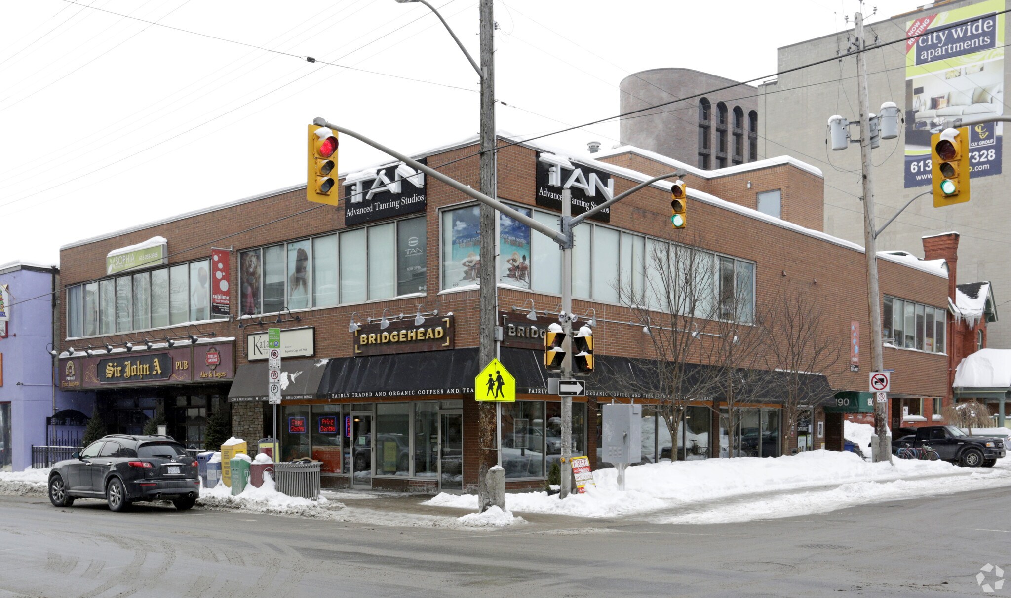 282-284 Elgin St, Ottawa, ON à louer Photo principale– Image 1 sur 7