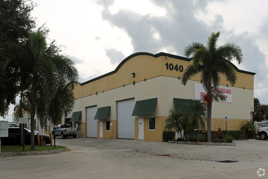 1040 W Industrial Ave, Boynton Beach, FL à louer - Photo principale – Image 1 sur 17