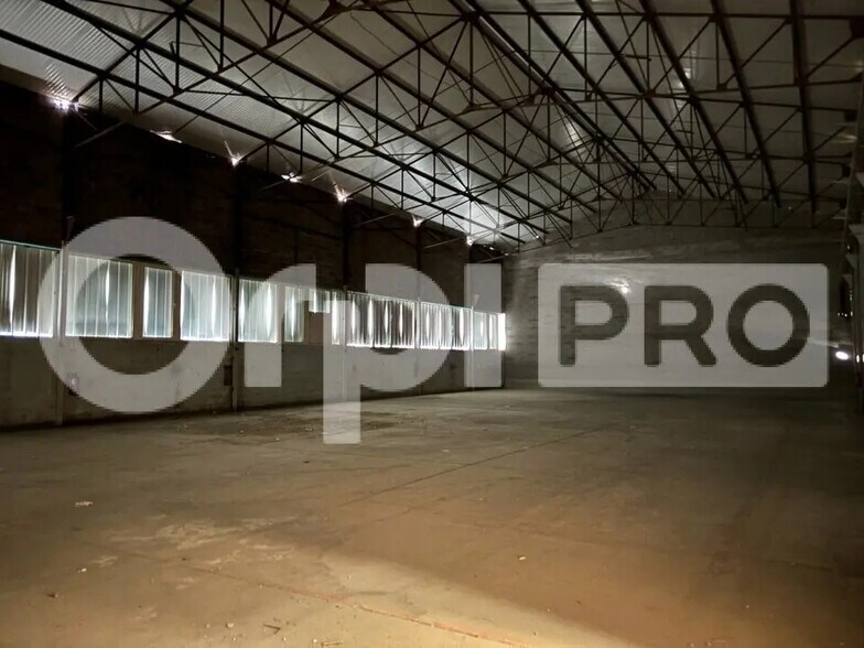 Industriel/Logistique dans Montluçon à louer - Photo intérieure – Image 1 sur 4