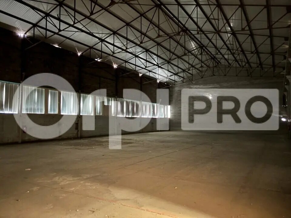 Industriel/Logistique dans Montluçon à louer Photo intérieure– Image 1 sur 5