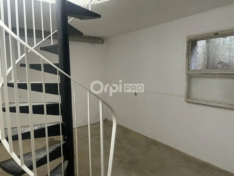 Local commercial dans Quiberon à louer - Photo de l’immeuble – Image 3 sur 3