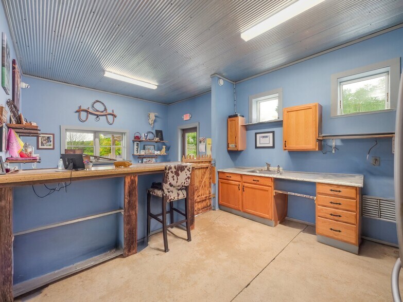15 Oak St, Liberty, NY à vendre - Photo principale – Image 2 sur 32