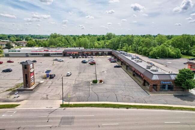 Plus de détails pour 11956-11972 N Saginaw St, Mount Morris, MI - Local commercial à vendre