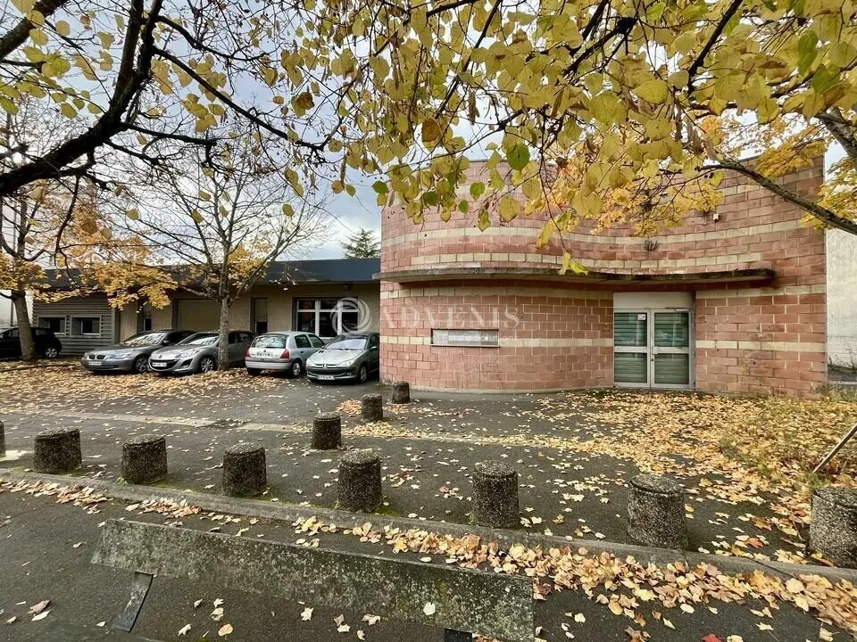 Local d’activités dans Conflans-Sainte-Honorine à louer Photo de l’immeuble– Image 1 sur 10