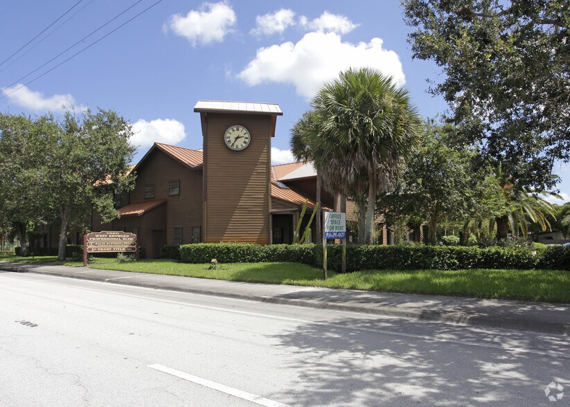 7320 Griffin Rd, Fort Lauderdale, FL à louer - Photo principale – Image 1 sur 8