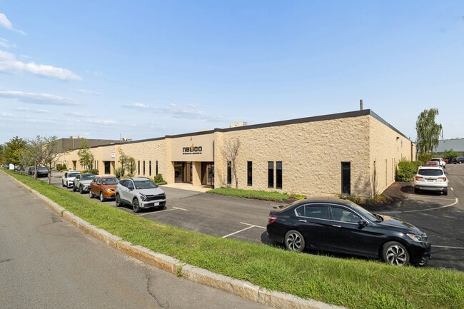 Plus de détails pour 94-104 Glenn St, Lawrence, MA - Local d'activités à louer