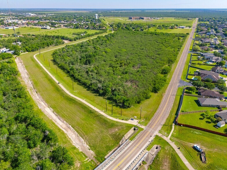 Ben Jordan 32, Victoria, TX à vendre - Photo de l’immeuble – Image 2 sur 11