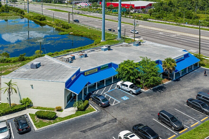 21202 Mariner Pl, Lutz, FL à vendre - Photo de l’immeuble – Image 2 sur 4