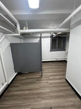 127-133 W Michigan Ave, Ypsilanti, MI à louer Photo intérieure– Image 2 sur 6