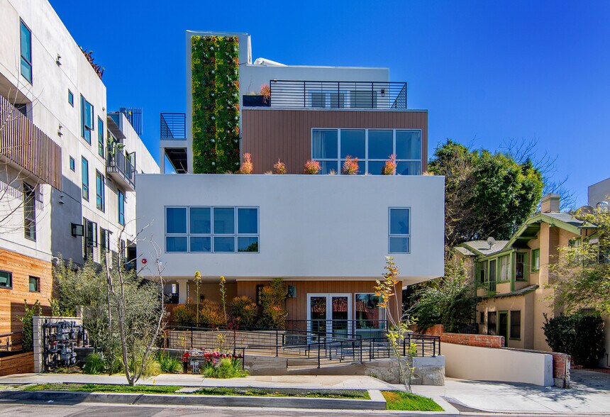 1236 N Fairfax Ave, West Hollywood, CA à vendre - Photo de l’immeuble – Image 2 sur 34