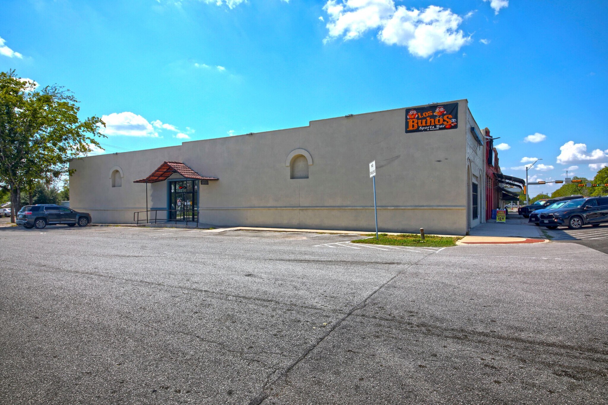 118 E Parsons St, Manor, TX à vendre Photo principale– Image 1 sur 15